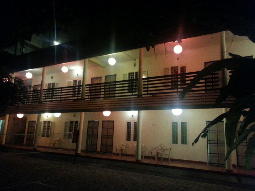 Palm Grove Service Villa Kochi Exterior foto